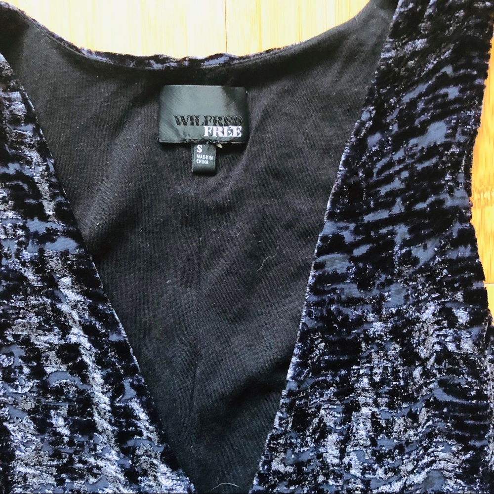Aritzia Wilfred Free Devore Burnout Velvet Dress Dark Purple with Black Slip - Picture 4 of 7